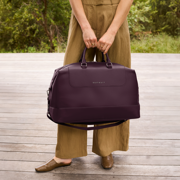 Mystique - Cherry Lacquer - Weekender