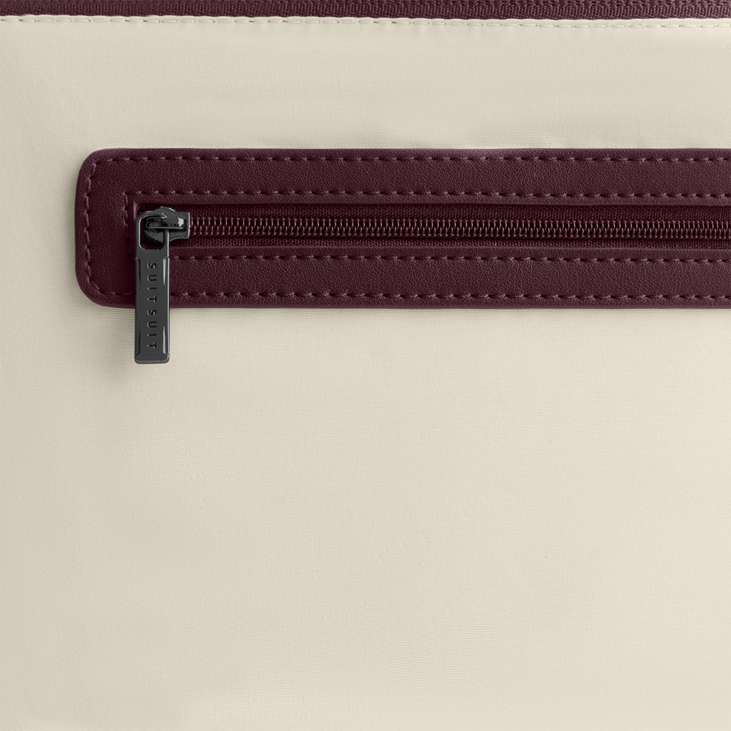 Mystique - Cherry Lacquer - Toilettas XL