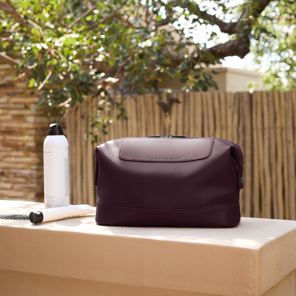 Mystique - Cherry Lacquer - Toilettas XL