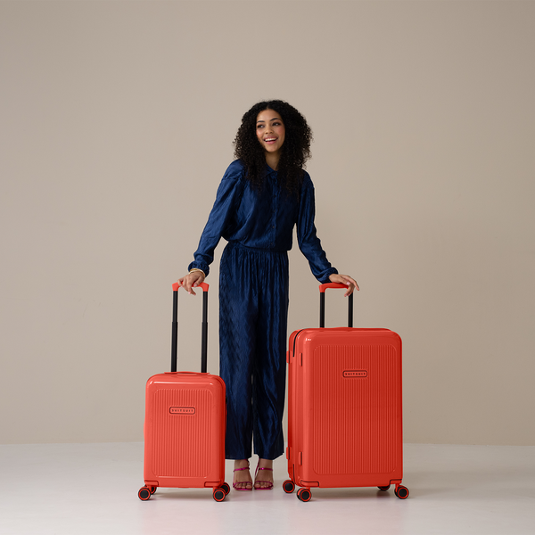 Expression - Radiant Red - Safe Travels Set (55/76 cm)